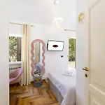 Luxury Seaside Near Cagliari 度假居
