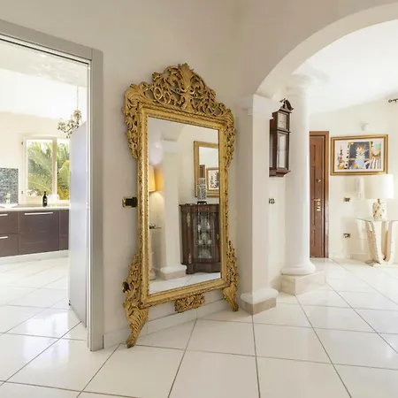 Ferienhaus Luxury Seaside Near Cagliari *