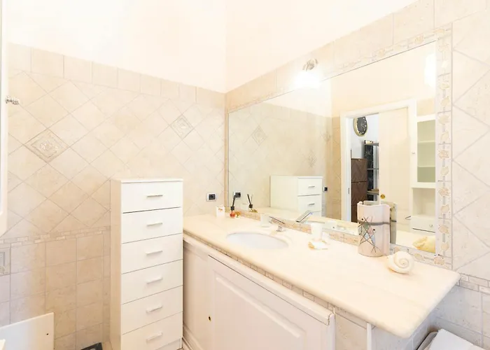 Luxury Seaside Near Cagliari Tatil Evi