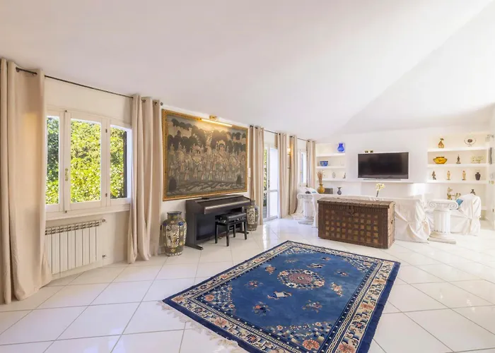 Luxury Seaside Near Cagliari * Quartu SantʼElena