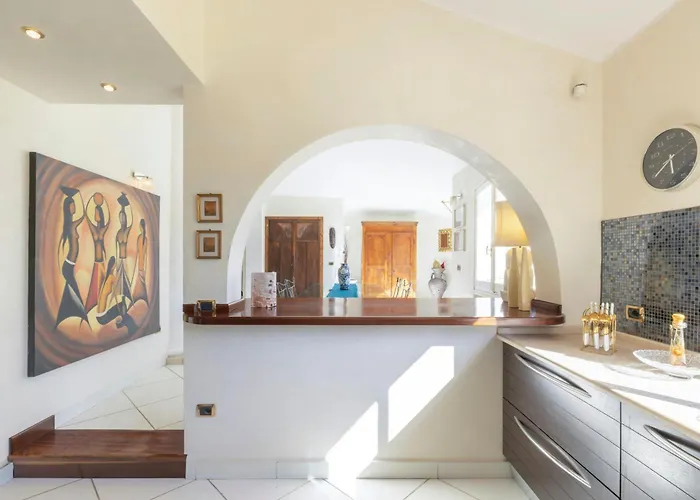 Luxury Seaside Near Cagliari *